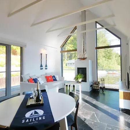 With Private And בית נופש