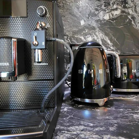 With Private And בית נופש *