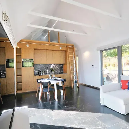 בית נופש With Private And *